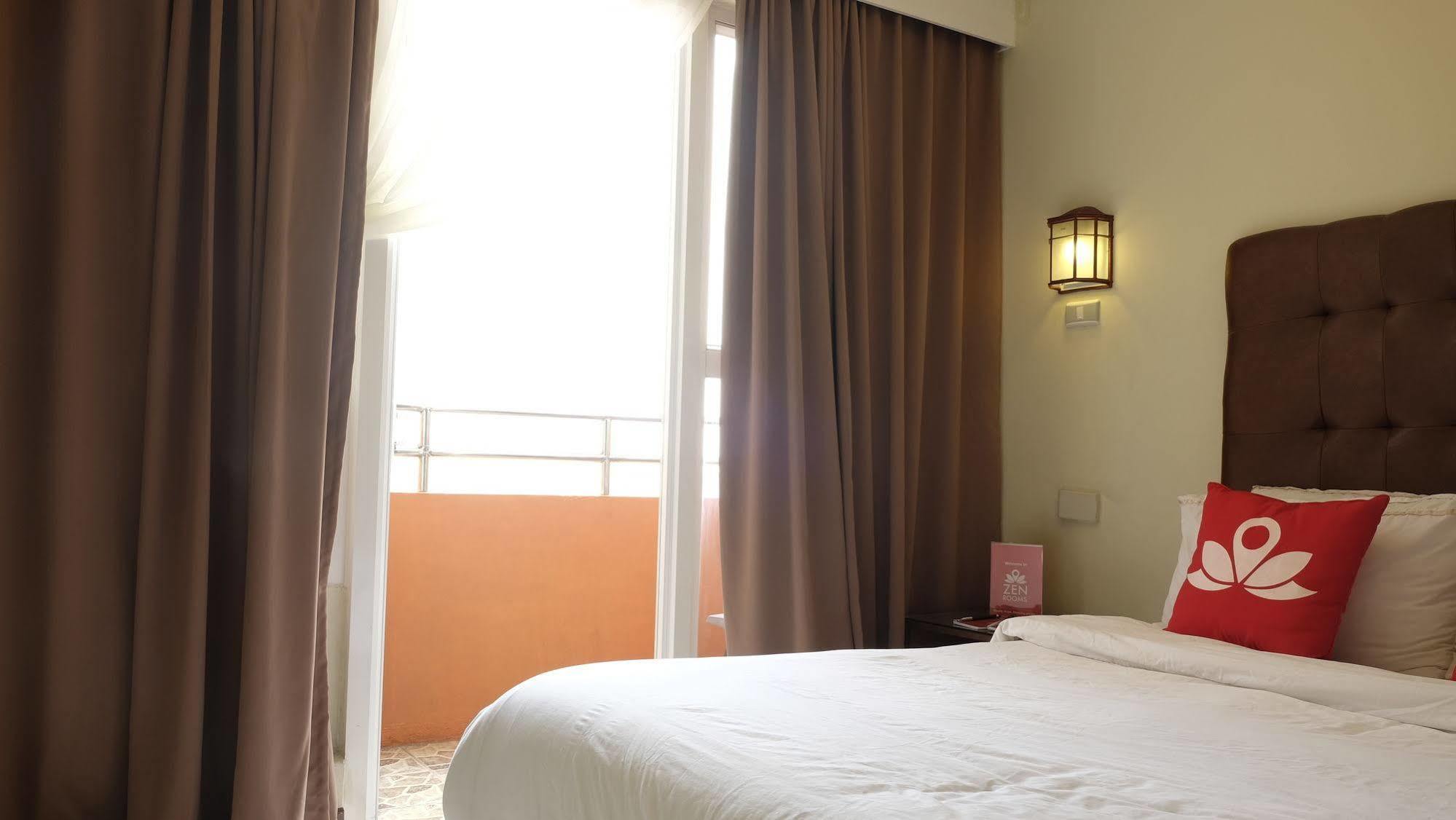 Zen Rooms Malate Robinsons Manila Exterior photo